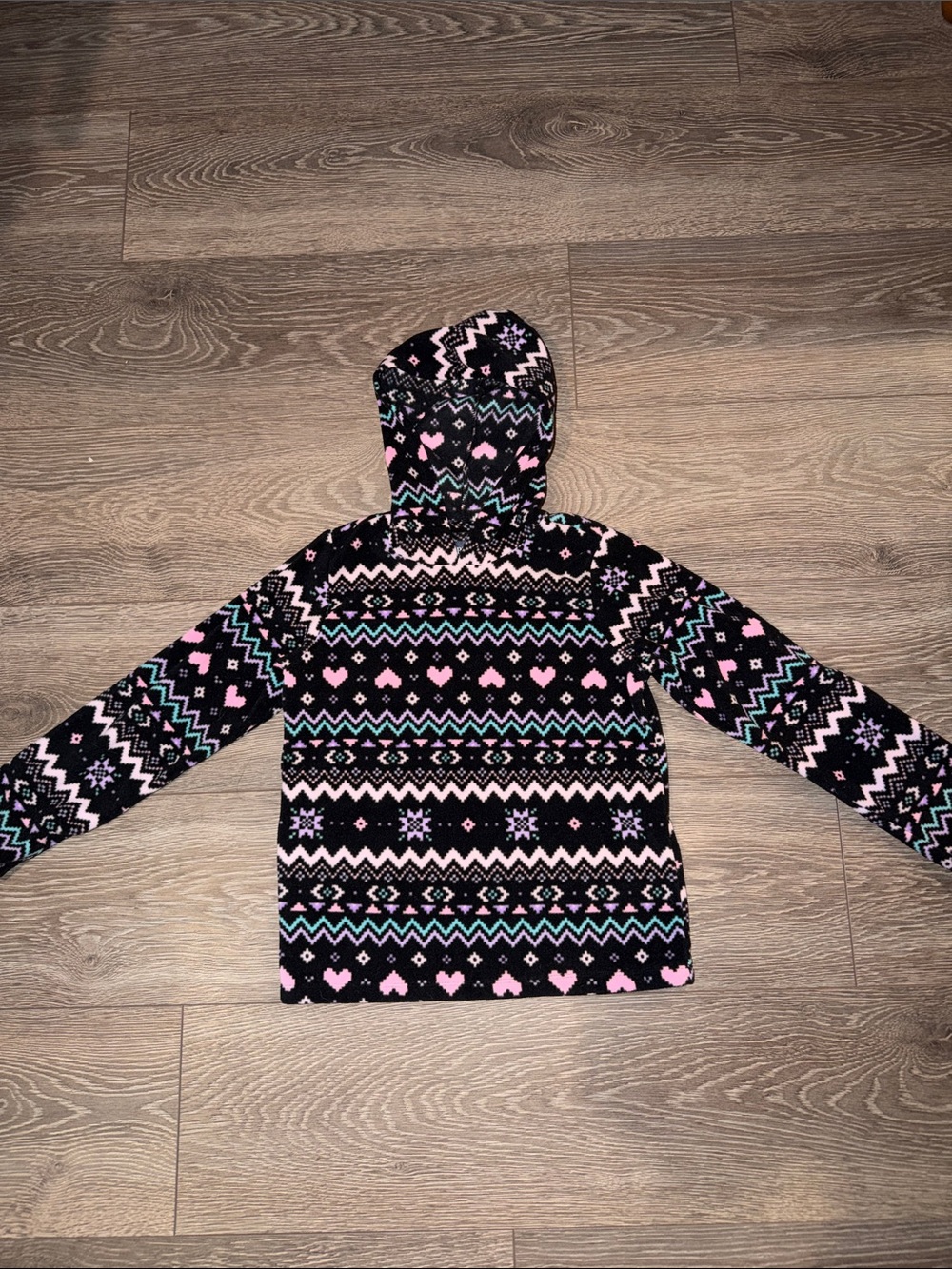 Kids Black Hooded Fleece Pullover with Pink & Blue Heart Geometric Pattern 7/8 M